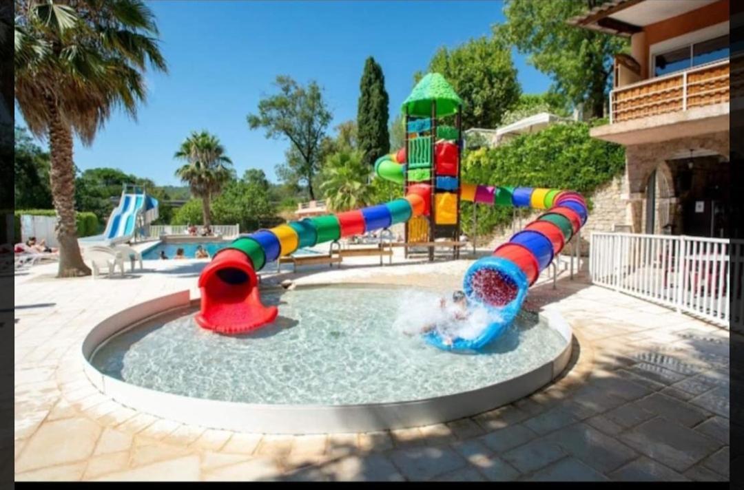 Mobil Home L'Eau Vive Les Arcs-sur-Argens Esterno foto